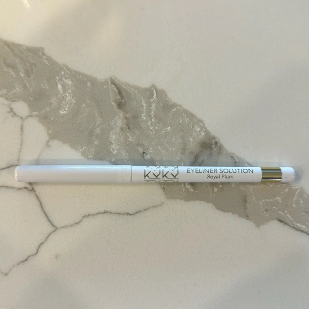 🌸5/$25🌸 Katherine eyeliner in royal plum